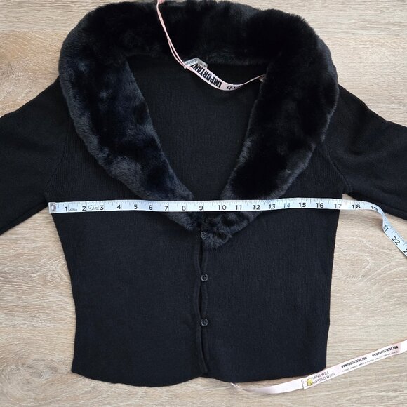 House of CB Blanche Black Faux Fur Trim Cropped Cardigan Medium New With Tags - Picture 4 of 17